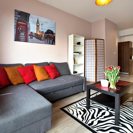 Airport Okecie Klobucka P&o Serviced Apartman