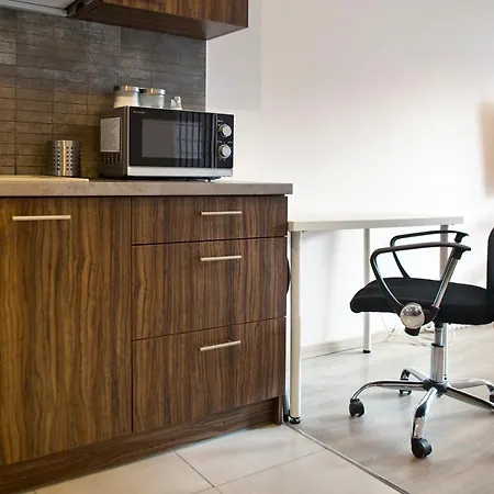 Airport Okecie Klobucka P&o Serviced