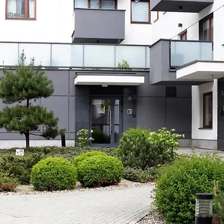 Airport Okecie Klobucka P&o Serviced *