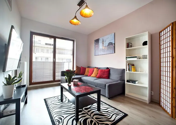 Airport Okecie Klobucka P&o Serviced 바르샤바