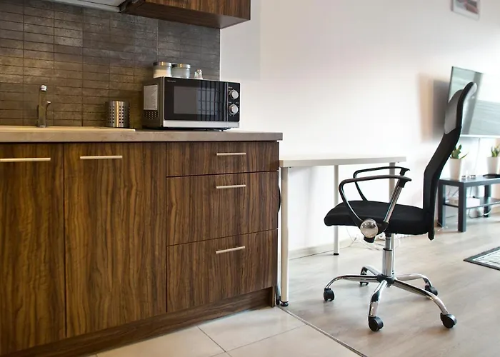 Airport Okecie Klobucka P&o Serviced